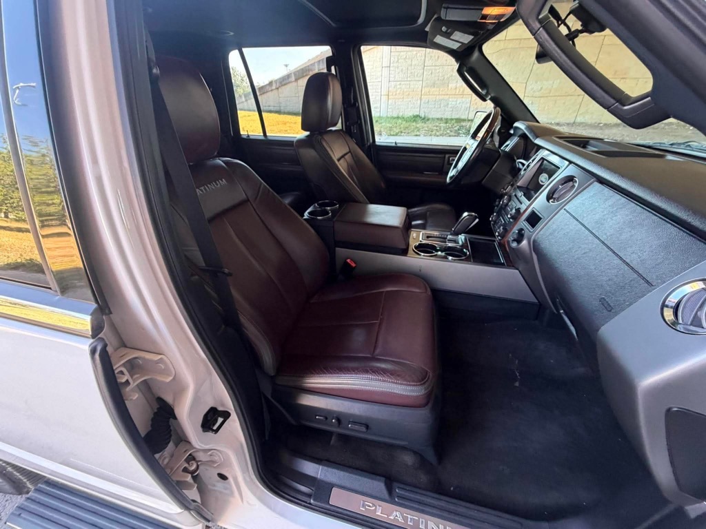 Photo 58 of this FORD EXPEDITION