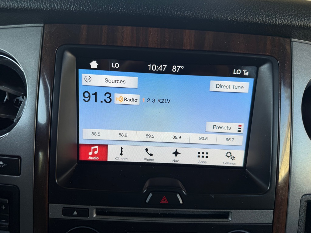 Photo 36 of this FORD EXPEDITION