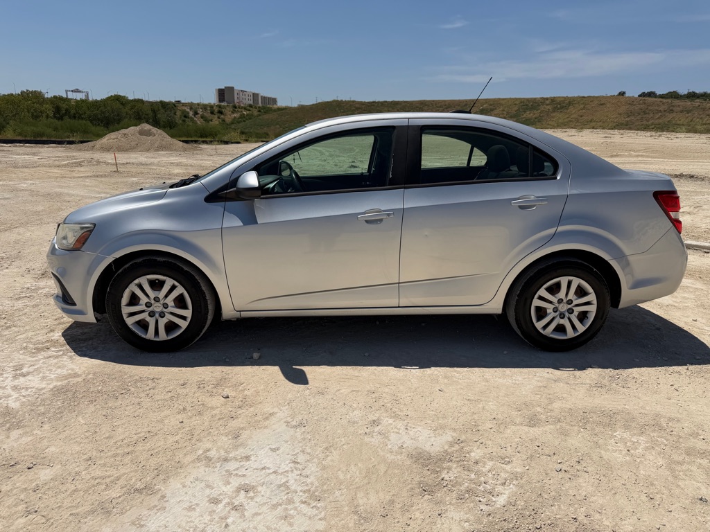 Photo 3 of this CHEVROLET SONIC