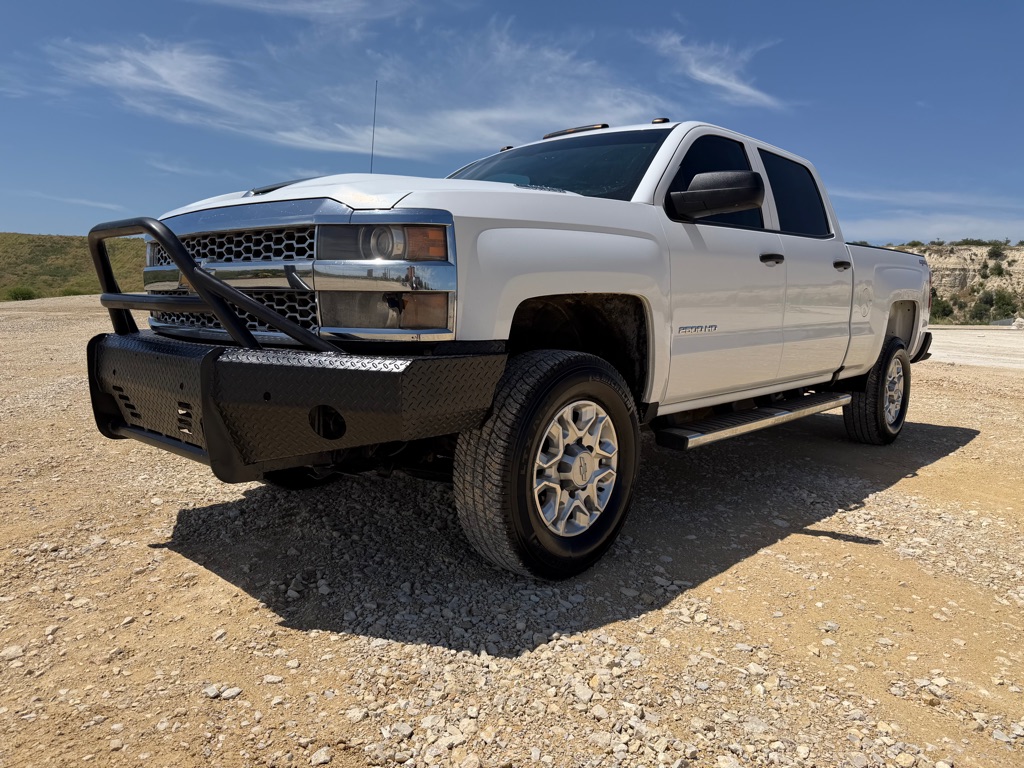 Photo 2 of this CHEVROLET SILVERADO 2500