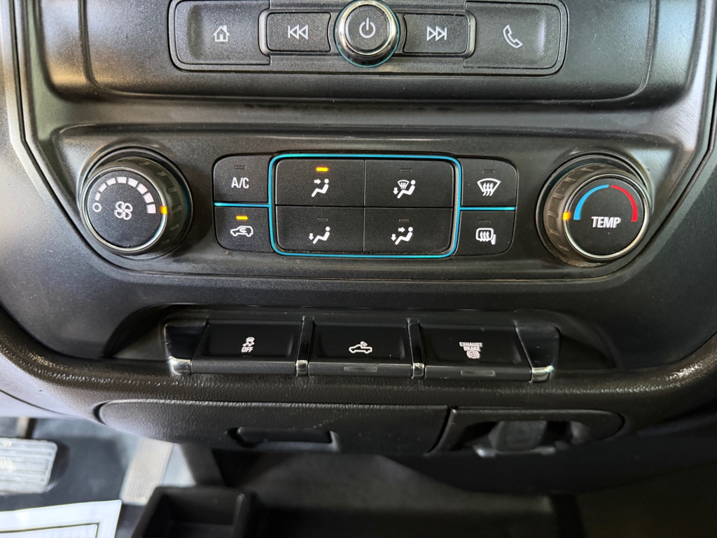 Photo 27 of this CHEVROLET SILVERADO 2500