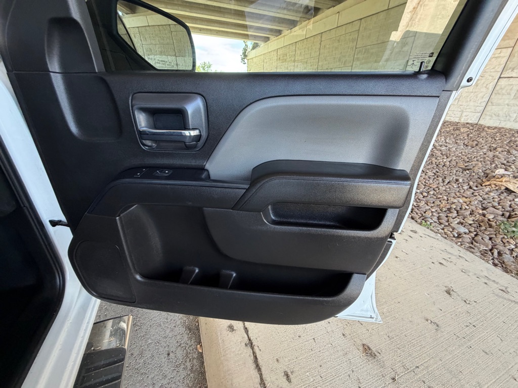 Photo 12 of this CHEVROLET SILVERADO 2500
