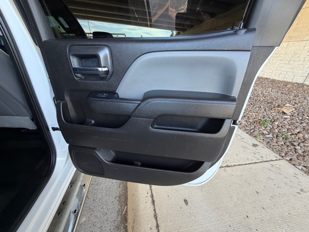 Photo 15 of this CHEVROLET SILVERADO 2500