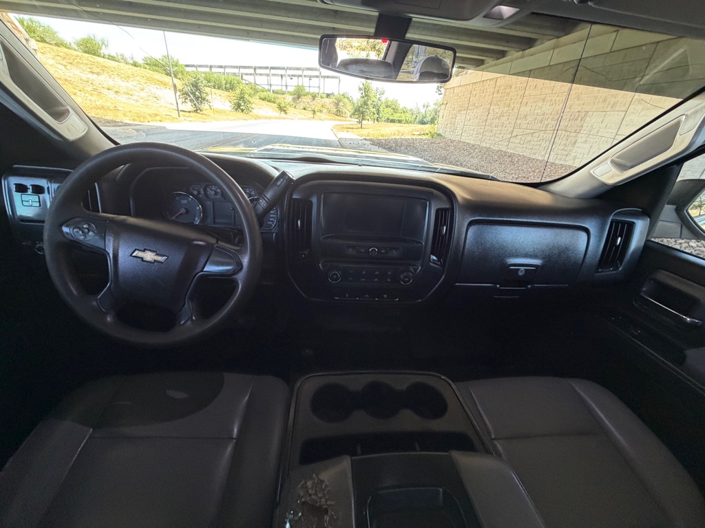 Photo 21 of this CHEVROLET SILVERADO 2500