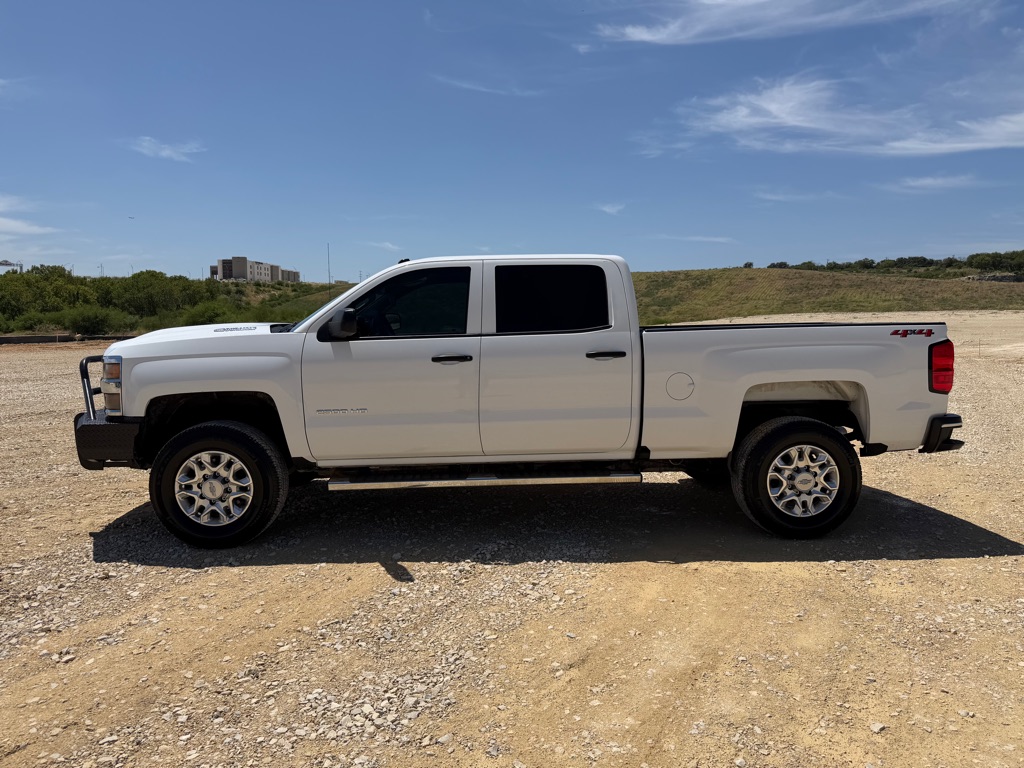 Photo 3 of this CHEVROLET SILVERADO 2500