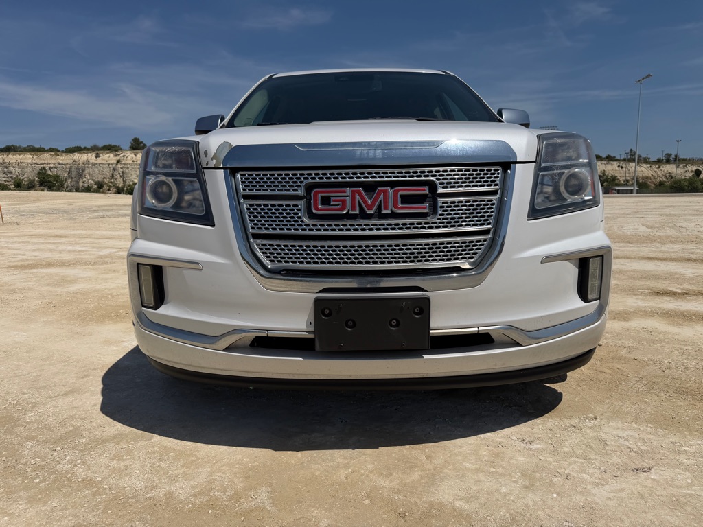 Photo 5 of this GMC TERRAIN