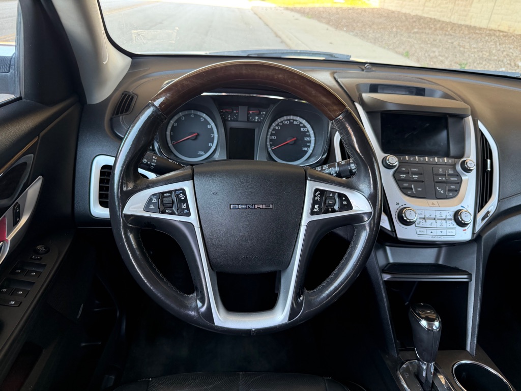 Photo 22 of this GMC TERRAIN