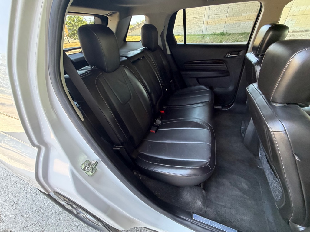 Photo 17 of this GMC TERRAIN