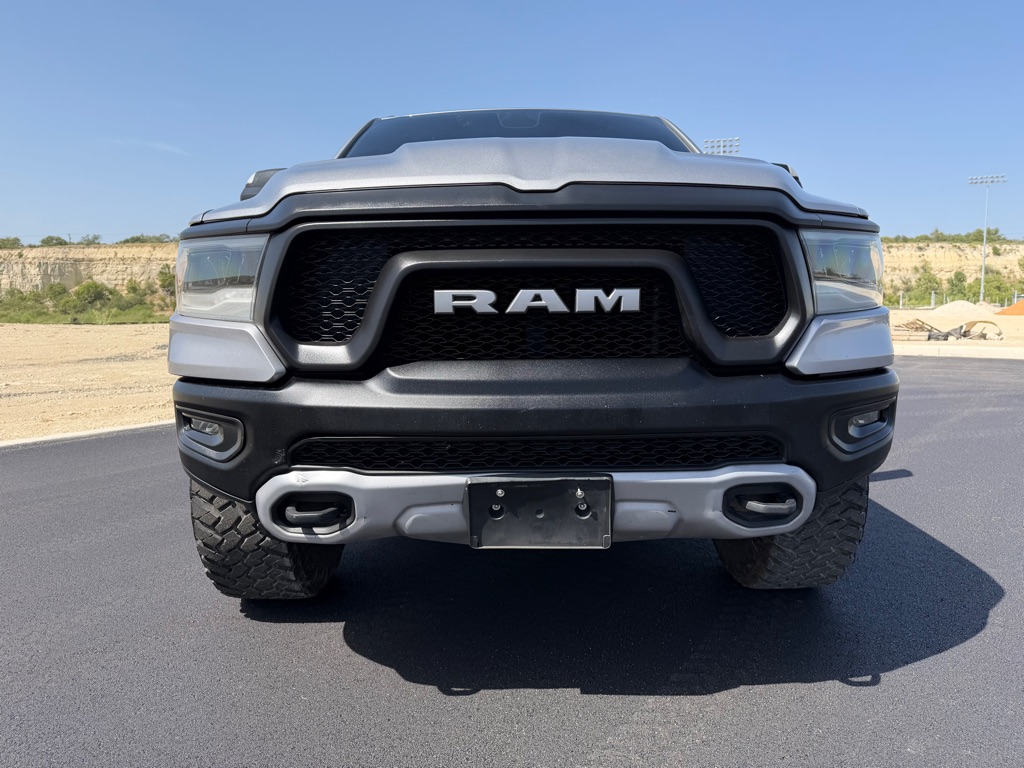 Photo 5 of this RAM 1500