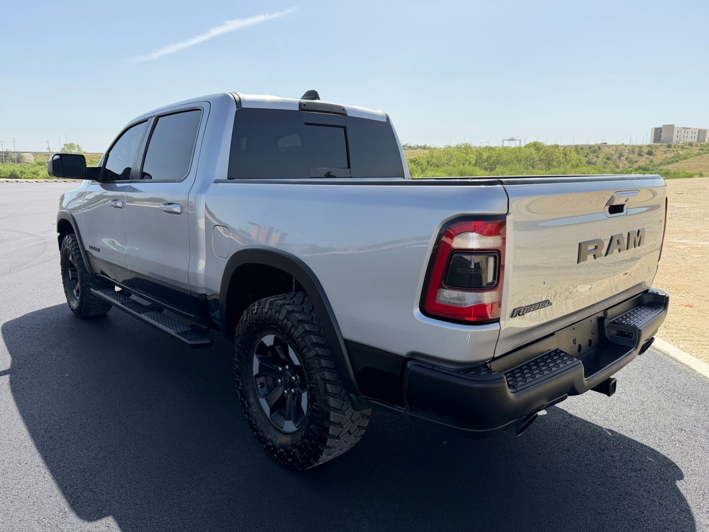 Photo 11 of this RAM 1500