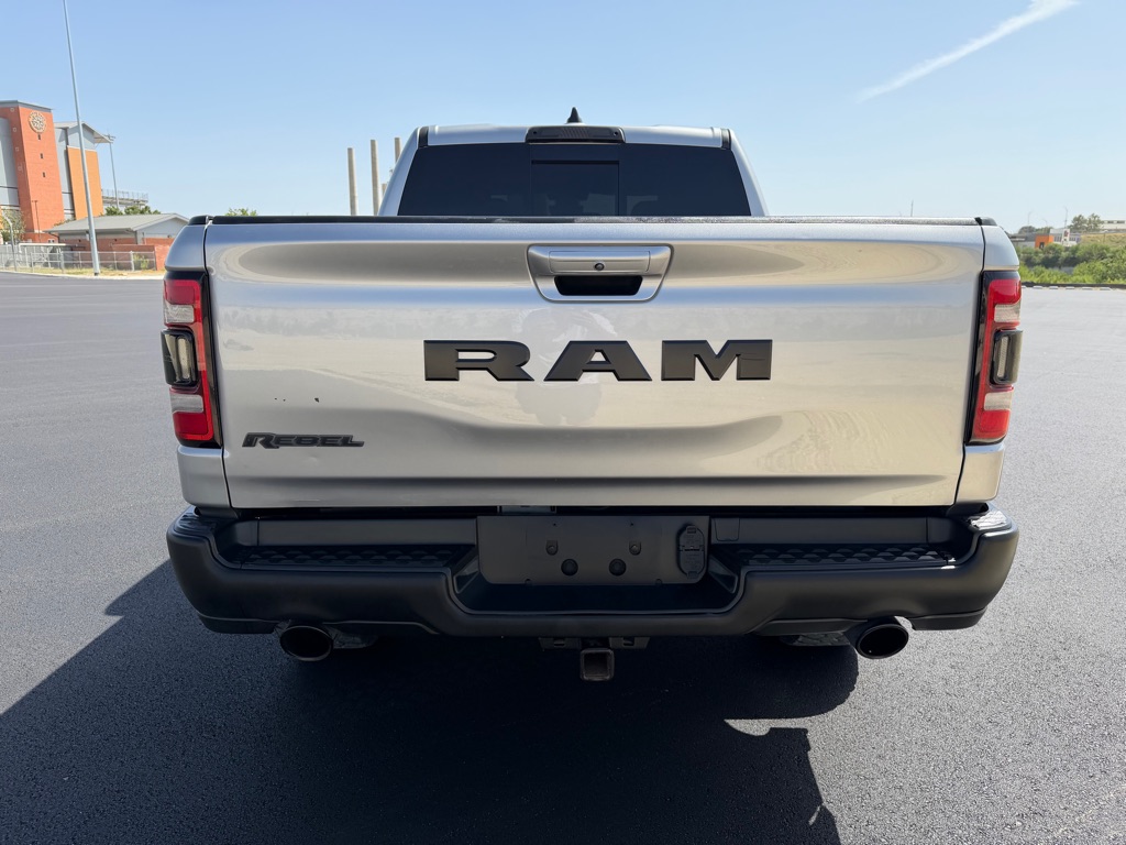 Photo 10 of this RAM 1500