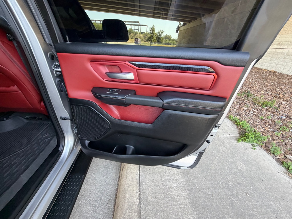 Photo 15 of this RAM 1500