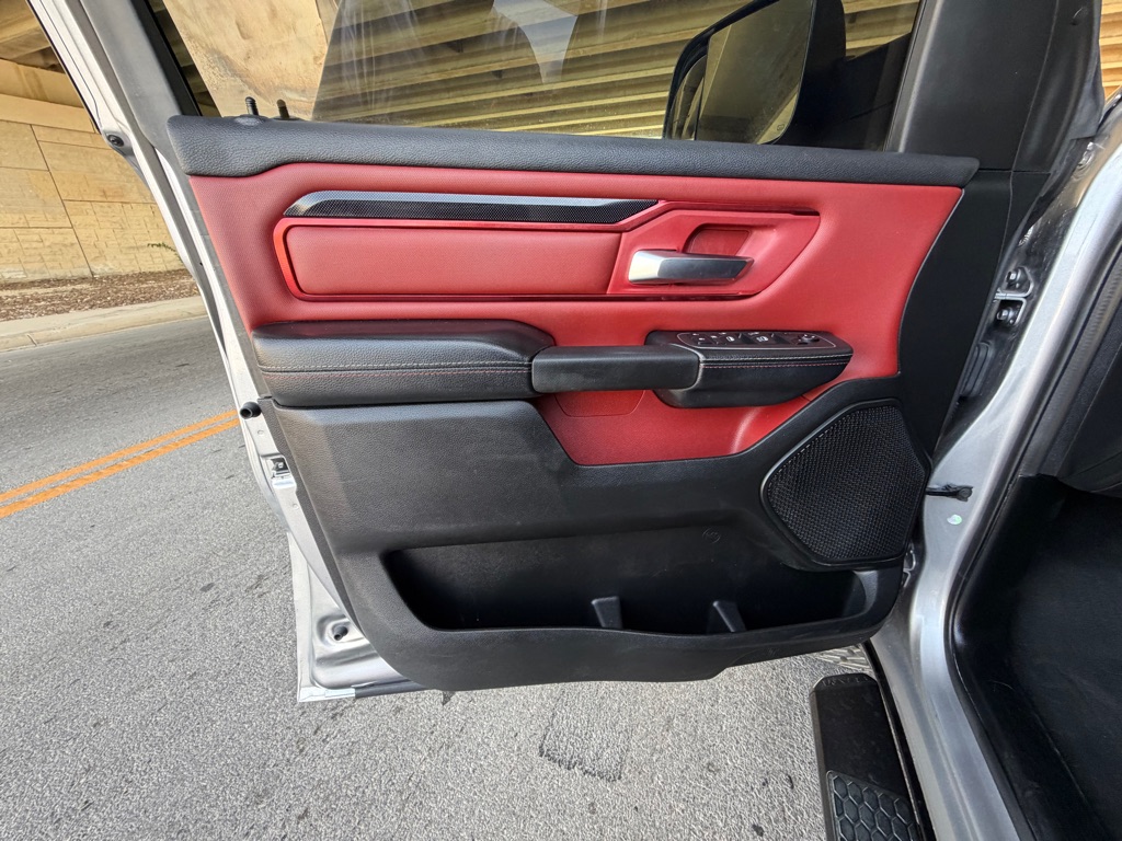 Photo 23 of this RAM 1500