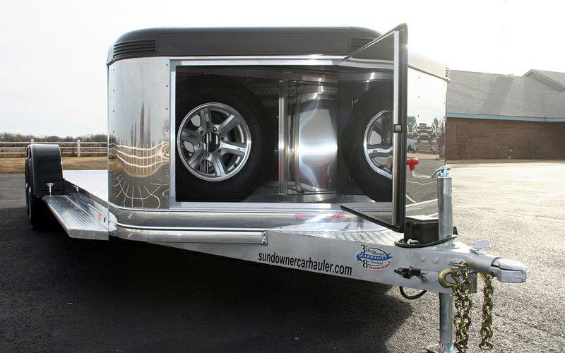 Photo 6 of this SUNDOWNER CAR HAULER