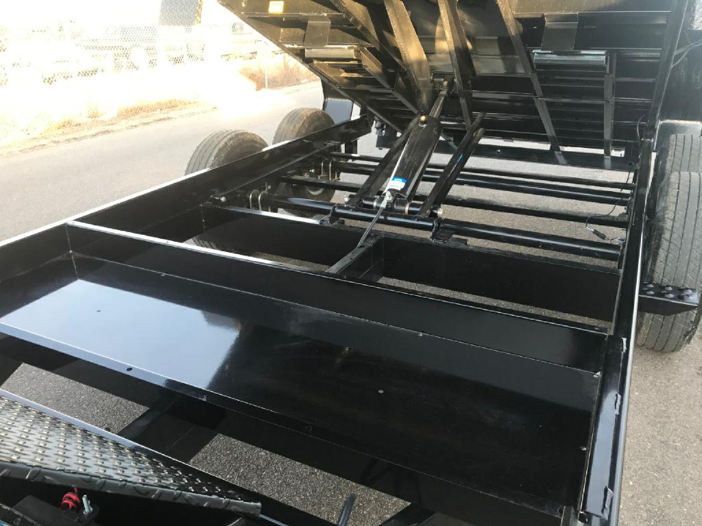 Photo 28 of this SURE-TRAC HD LOW PROFILE