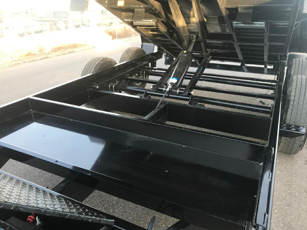 Photo 28 of this SURE-TRAC HD LOW PROFILE