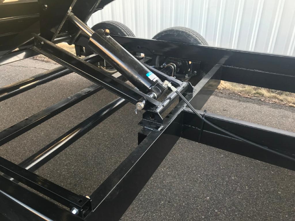 Photo 40 of this SURE-TRAC HD LOW PROFILE