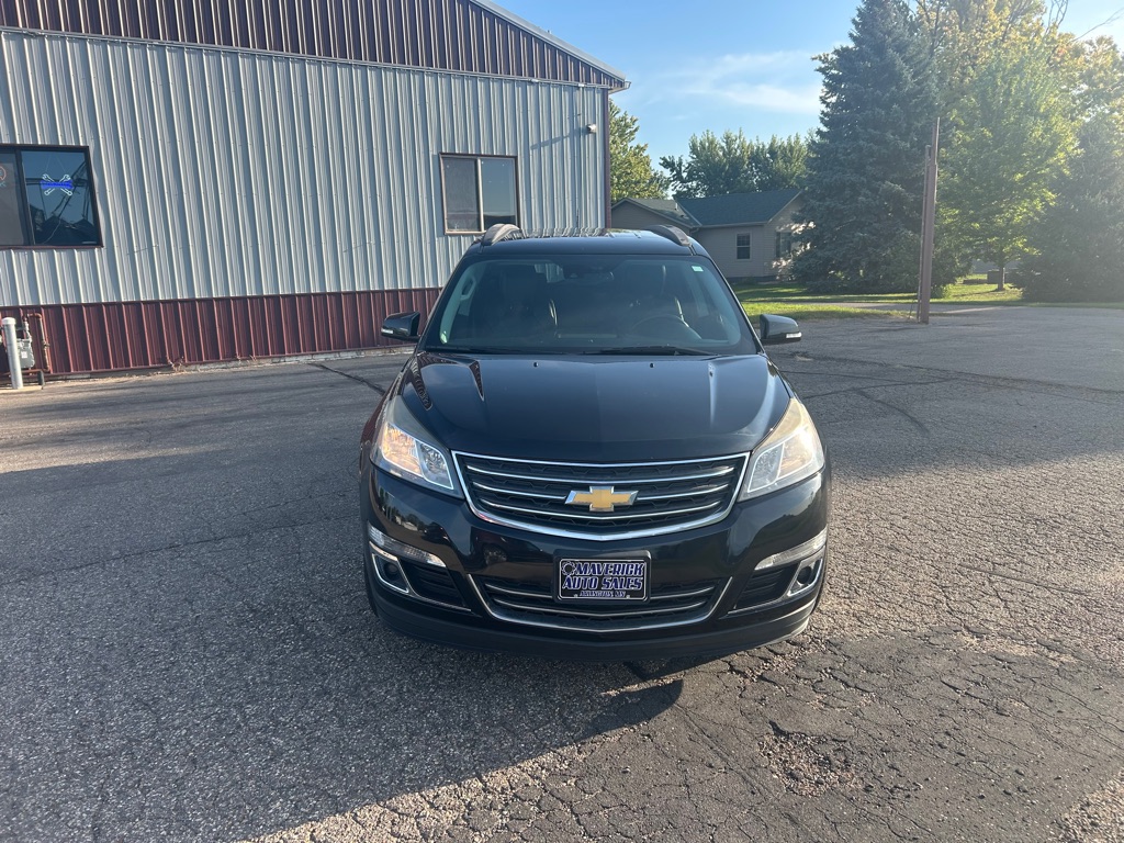 Photo 2 of this CHEVROLET TRAVERSE