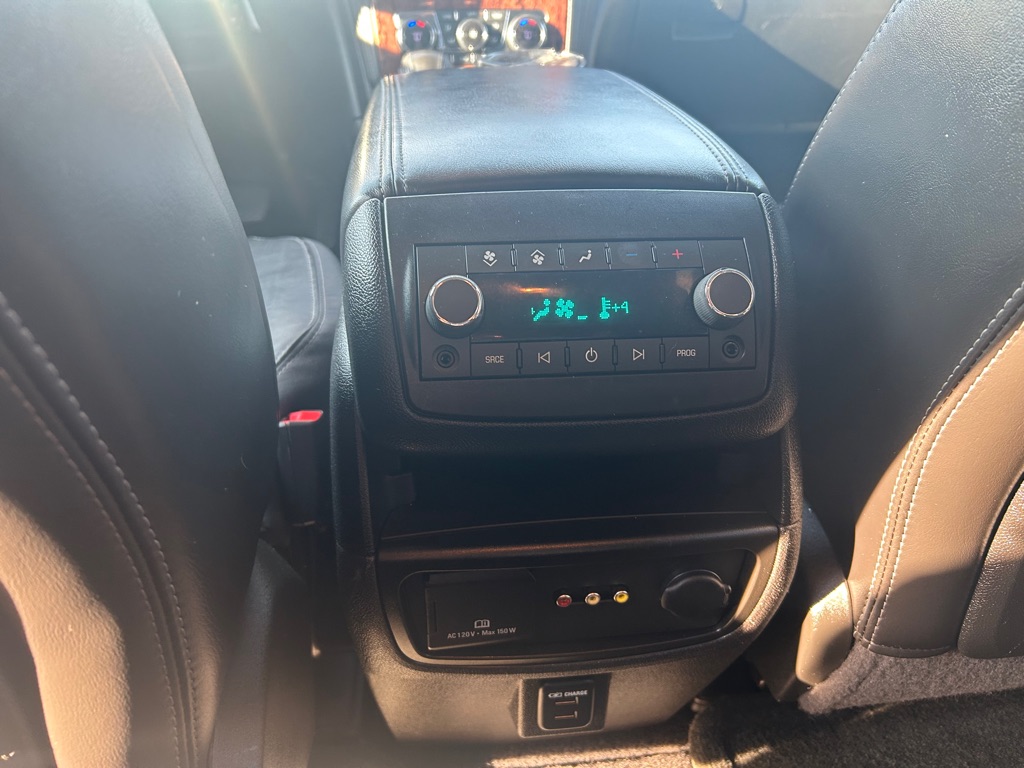 Photo 11 of this CHEVROLET TRAVERSE