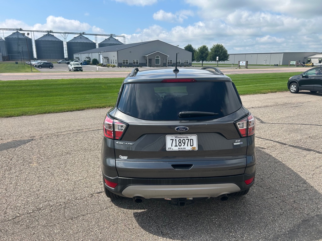 Photo 4 of this FORD ESCAPE