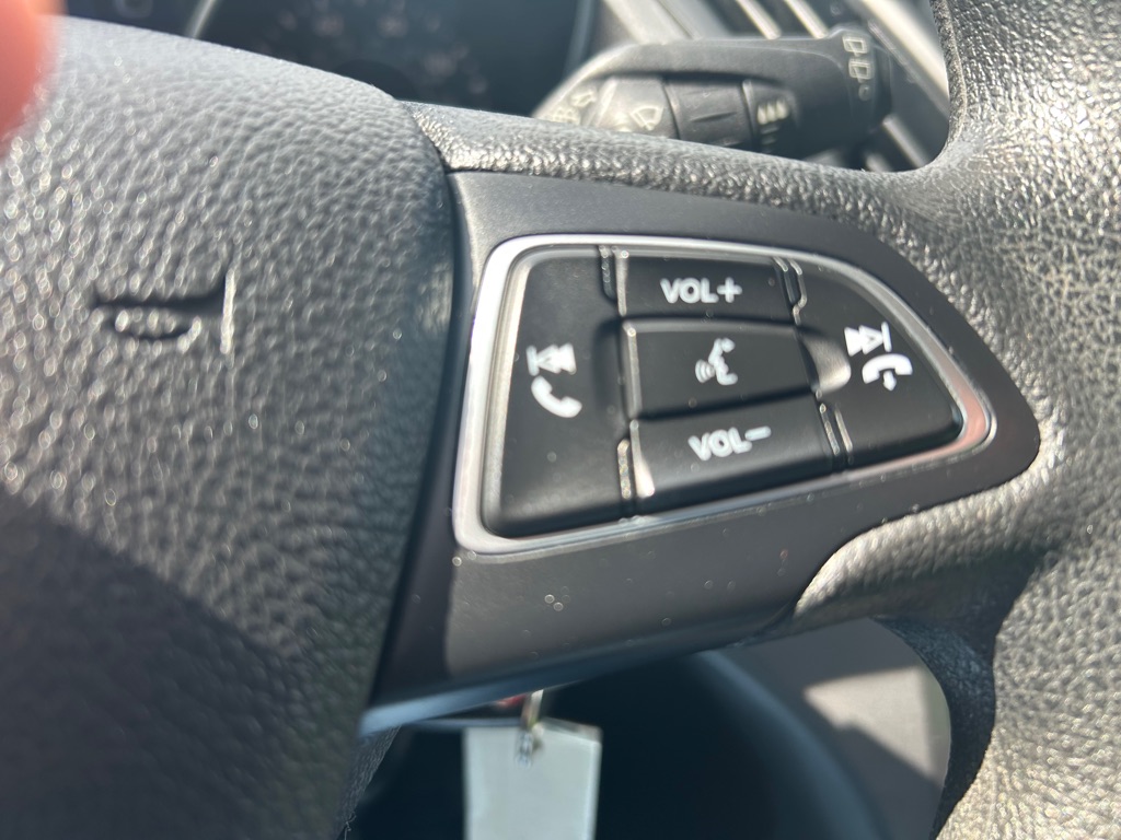 Photo 16 of this FORD ESCAPE