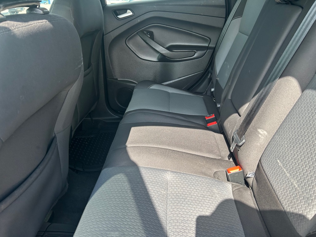 Photo 10 of this FORD ESCAPE