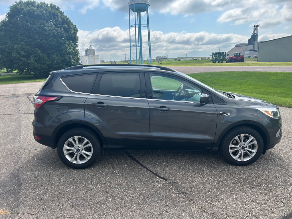 Photo 3 of this FORD ESCAPE