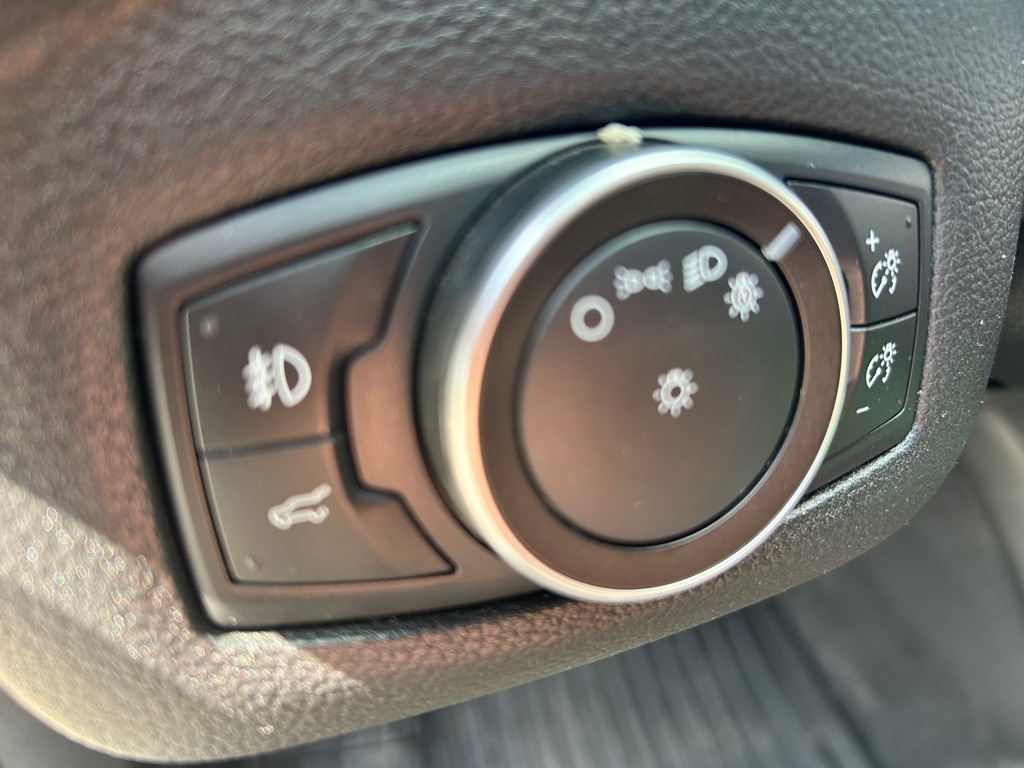 Photo 14 of this FORD ESCAPE