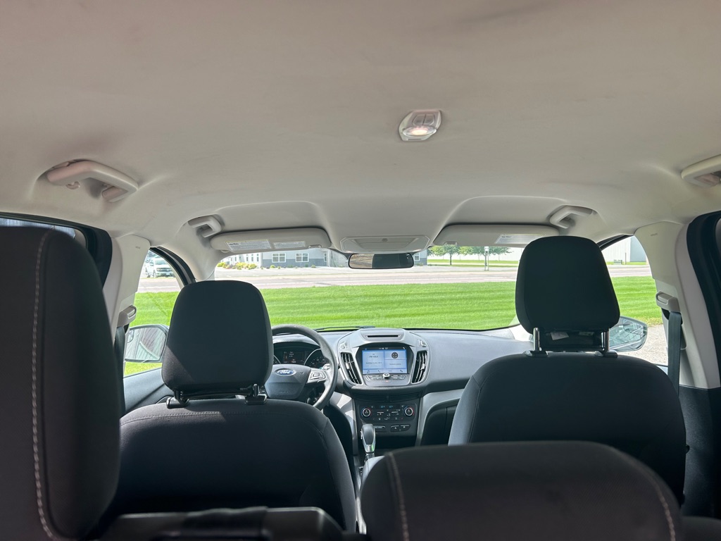 Photo 8 of this FORD ESCAPE