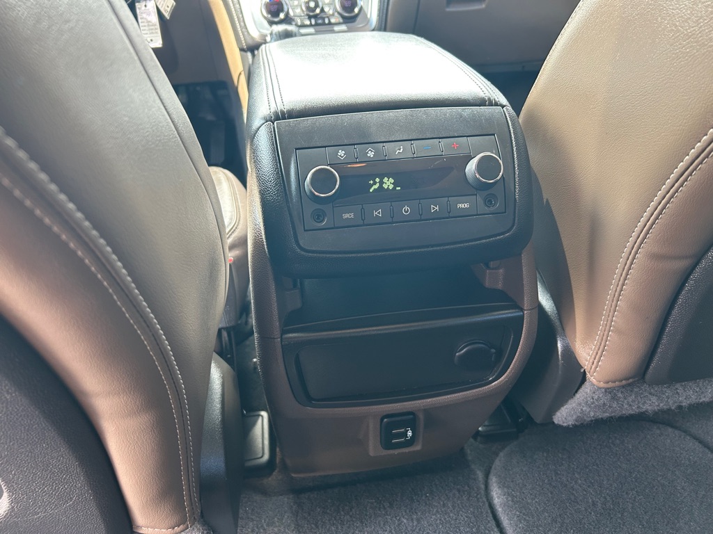 Photo 12 of this GMC ACADIA LIMITED