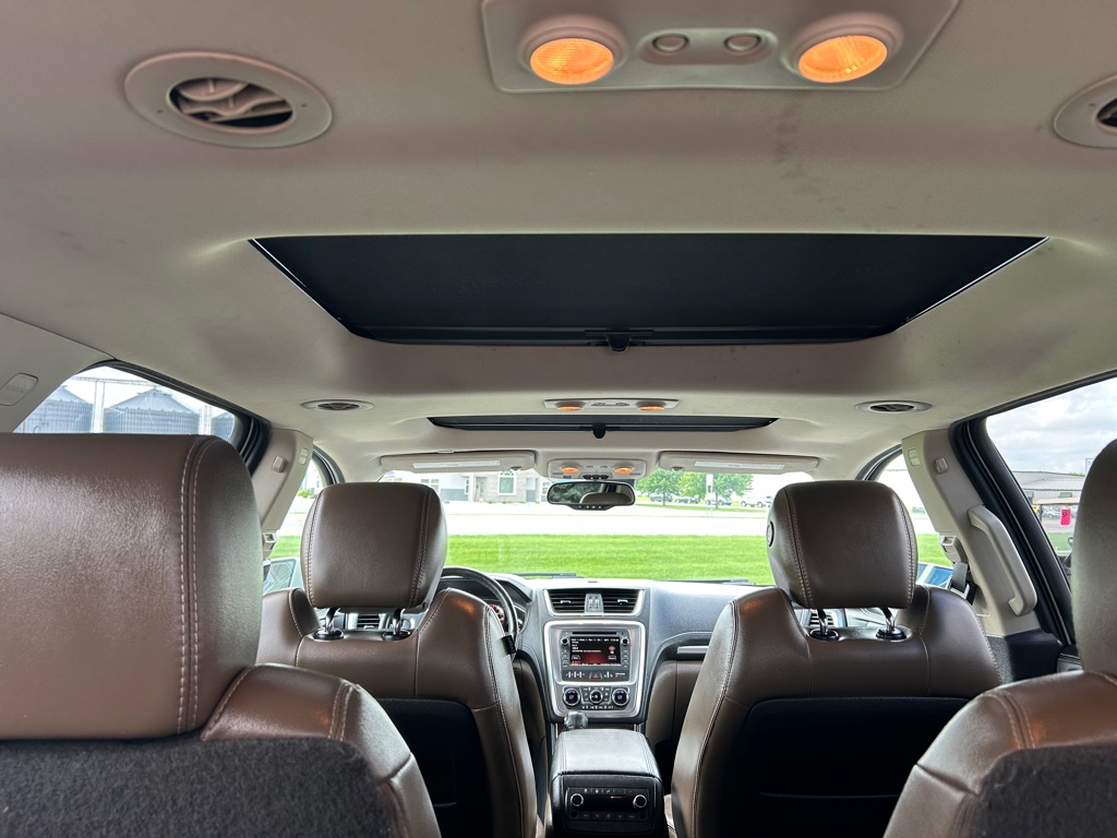 Photo 7 of this GMC ACADIA LIMITED