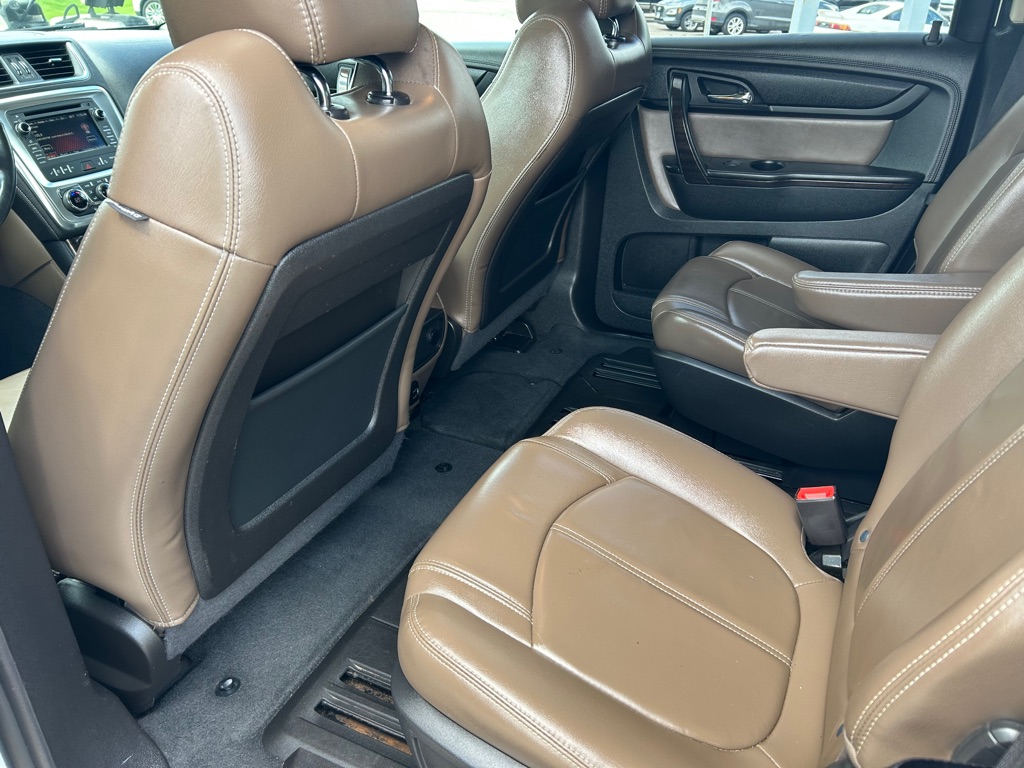 Photo 10 of this GMC ACADIA LIMITED