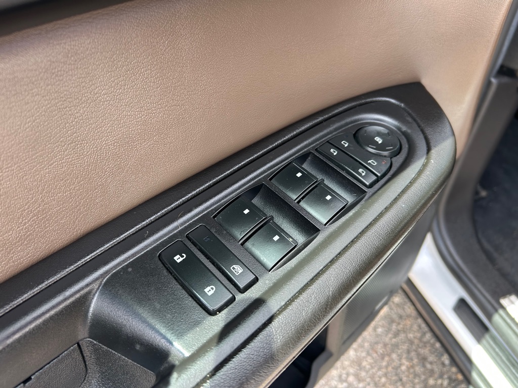 Photo 13 of this GMC ACADIA LIMITED