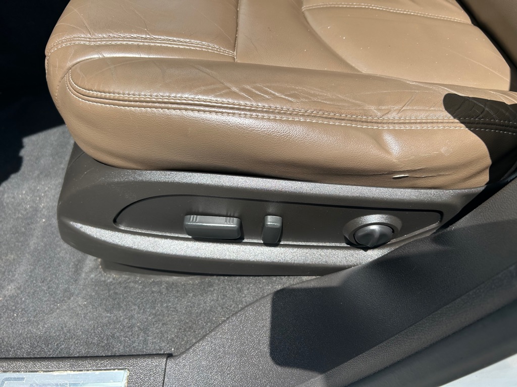 Photo 15 of this GMC ACADIA LIMITED