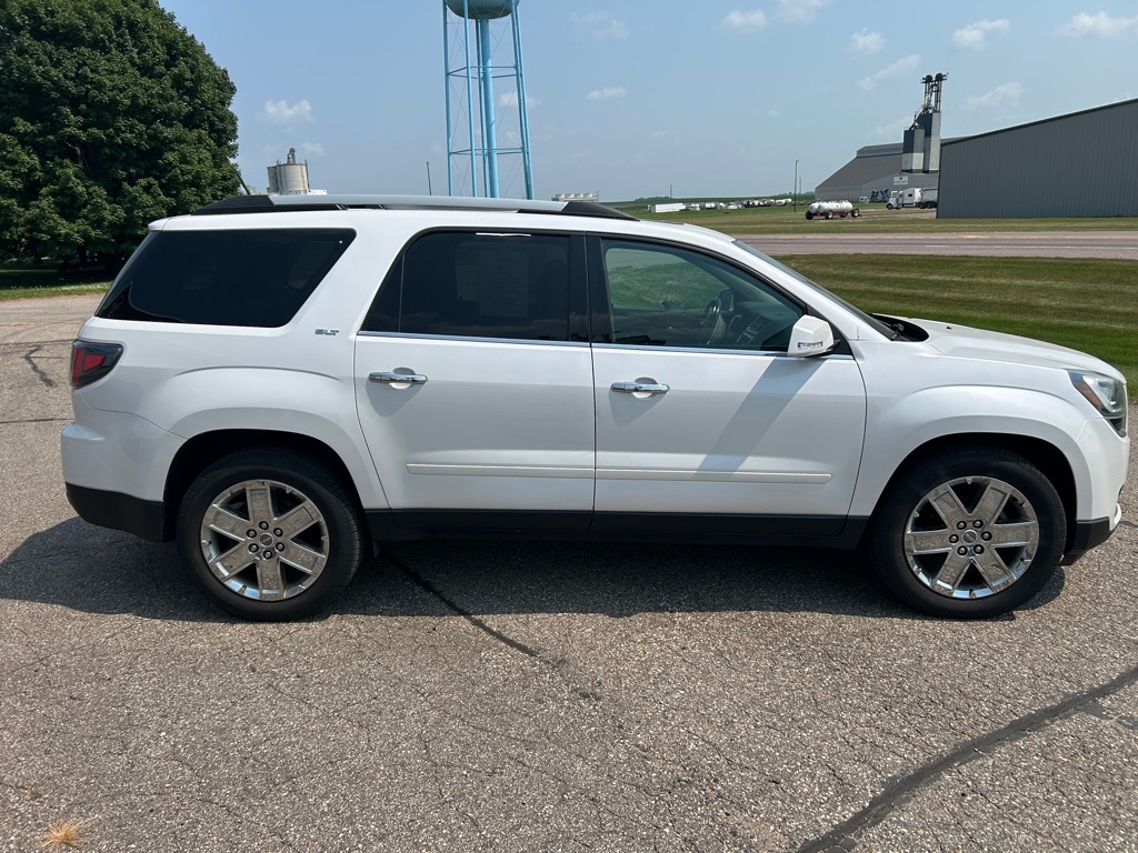 Photo 4 of this GMC ACADIA LIMITED