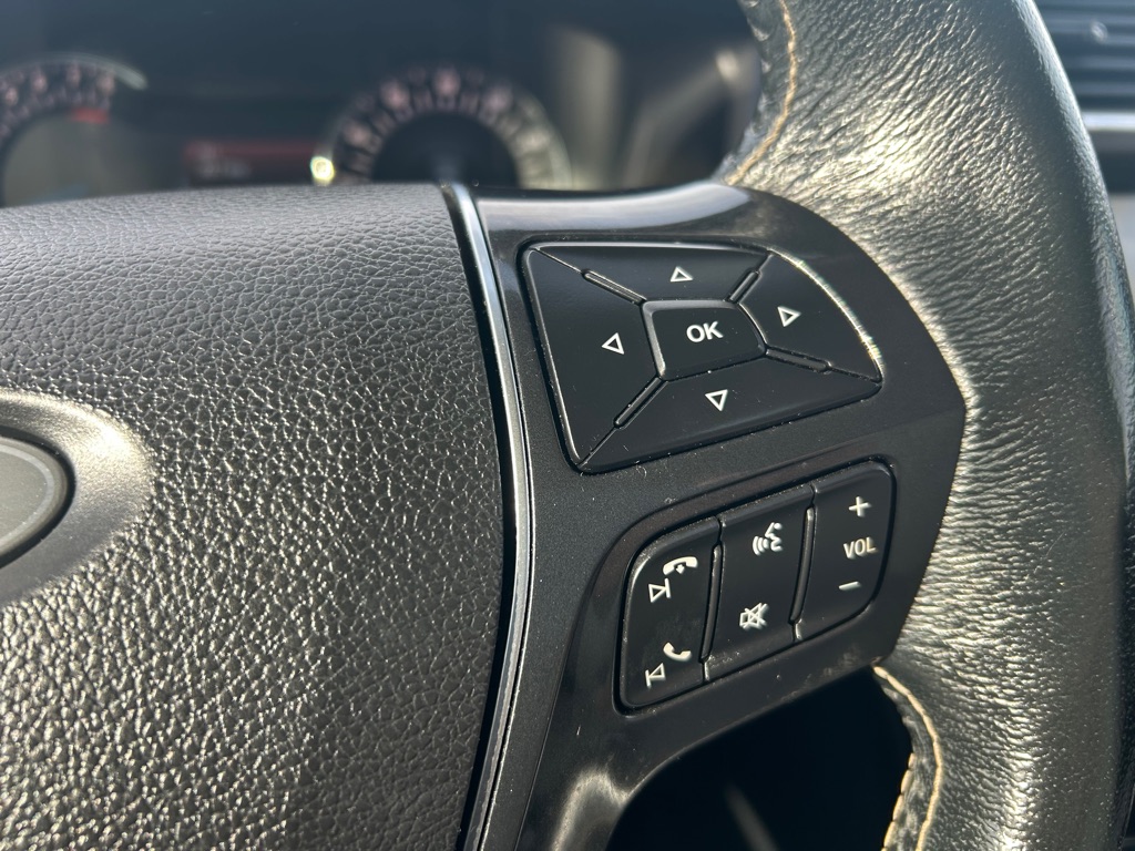 Photo 17 of this FORD EXPLORER