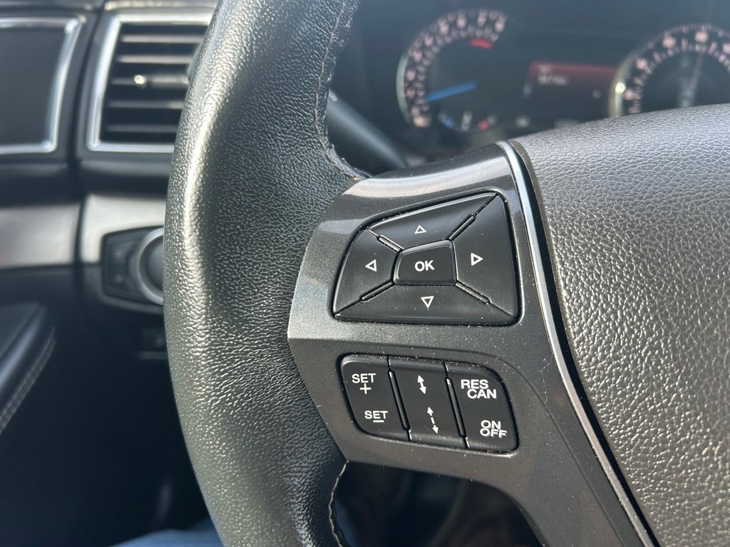 Photo 16 of this FORD EXPLORER