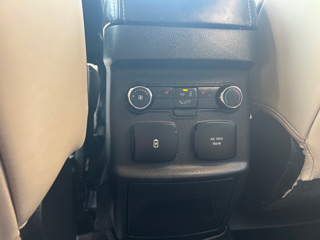 Photo 9 of this FORD EXPLORER