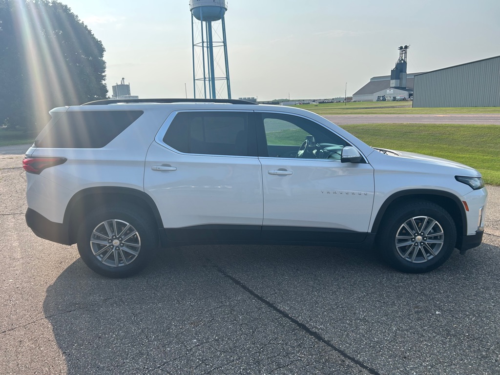 Photo 3 of this CHEVROLET TRAVERSE