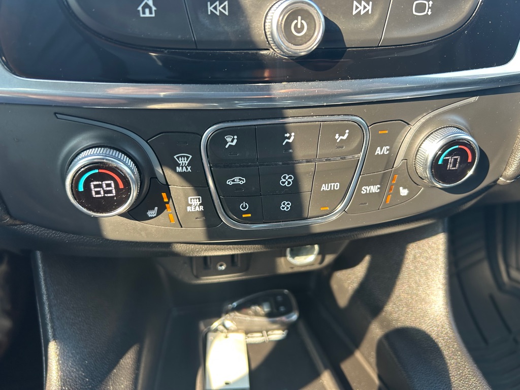 Photo 23 of this CHEVROLET TRAVERSE