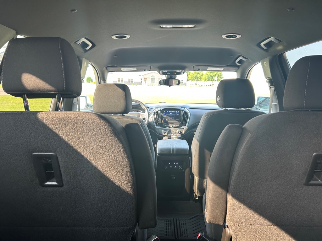 Photo 7 of this CHEVROLET TRAVERSE