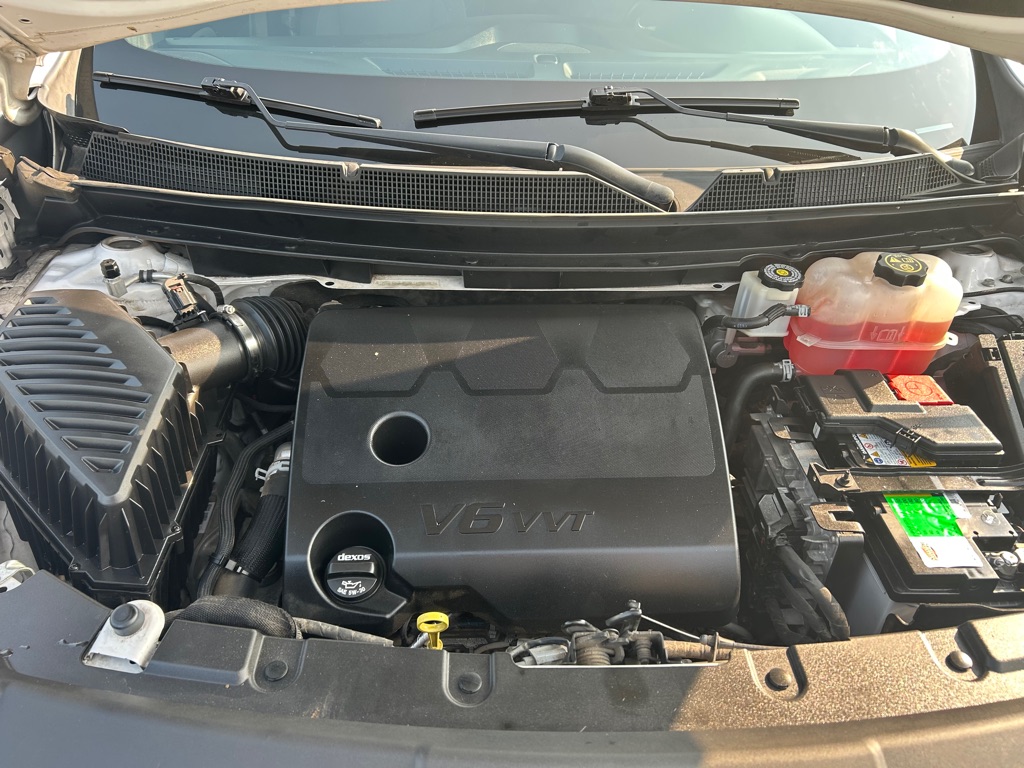 Photo 9 of this CHEVROLET TRAVERSE