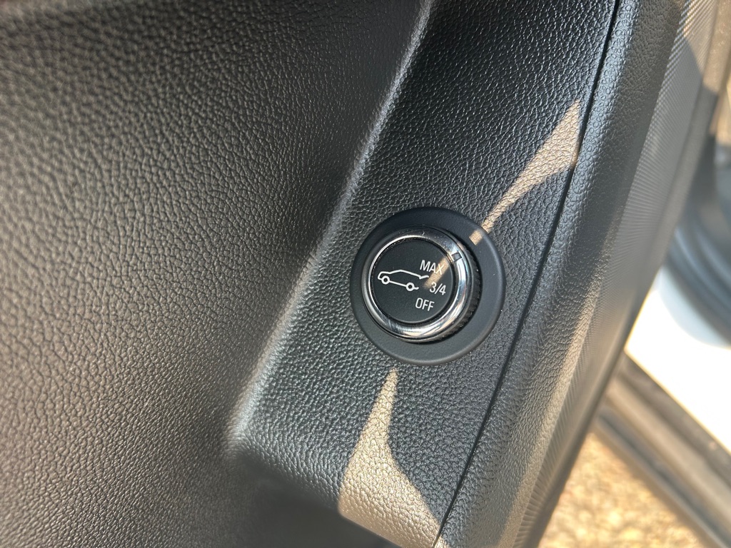 Photo 14 of this CHEVROLET TRAVERSE