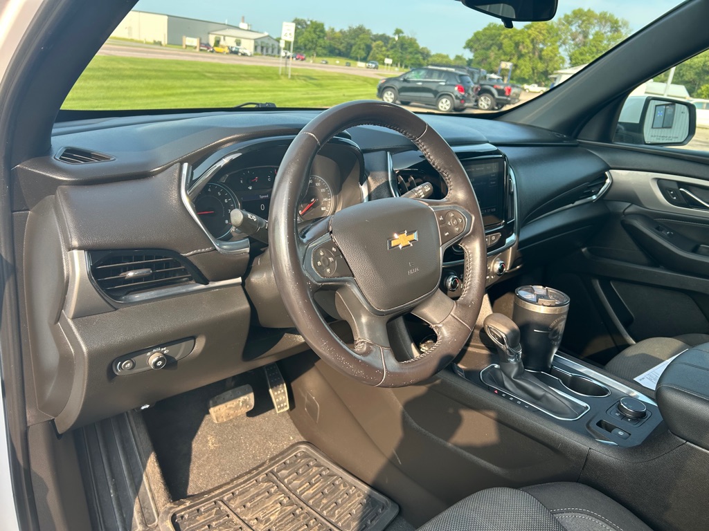 Photo 16 of this CHEVROLET TRAVERSE