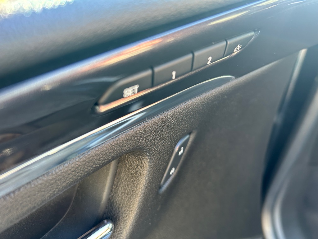 Photo 9 of this CHEVROLET IMPALA