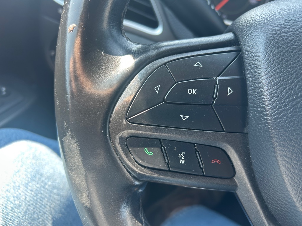Photo 16 of this JEEP CHEROKEE