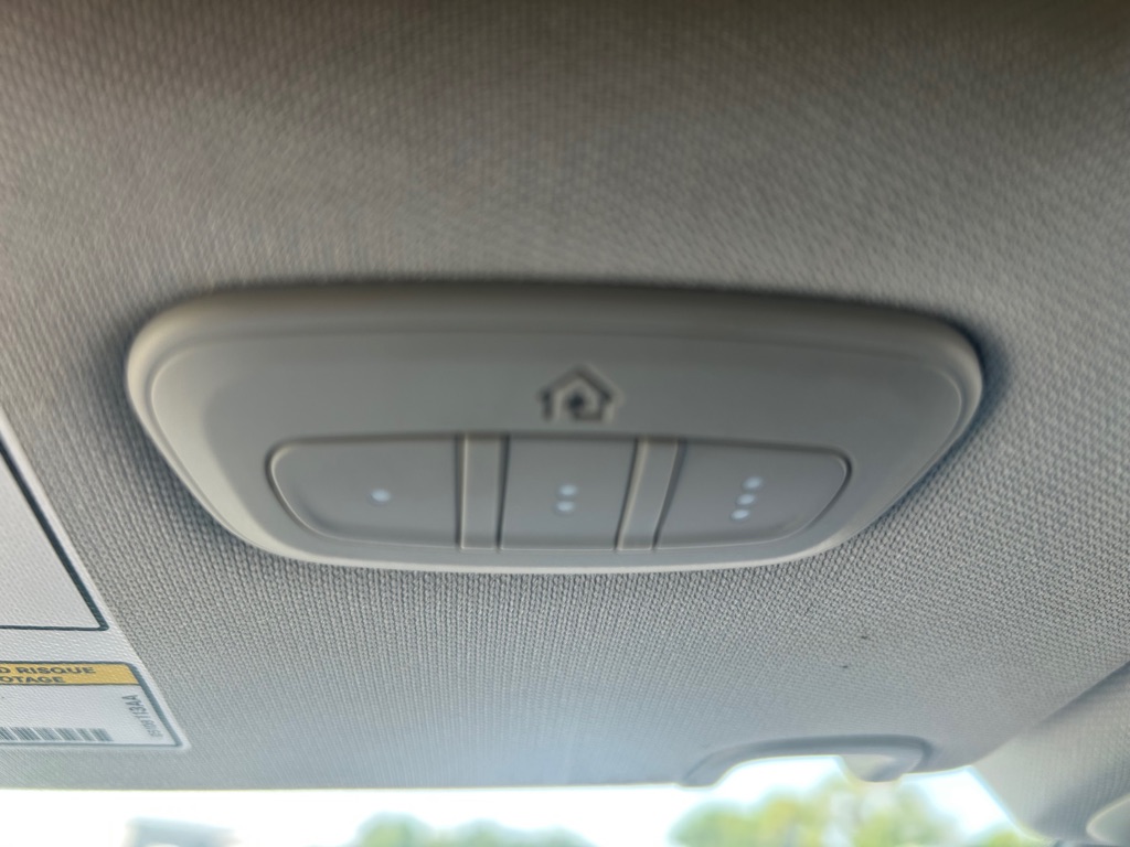 Photo 26 of this JEEP CHEROKEE