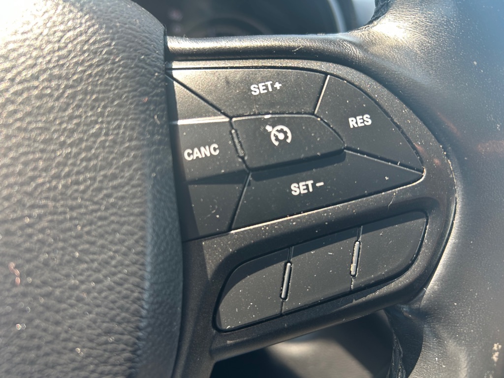 Photo 17 of this JEEP CHEROKEE