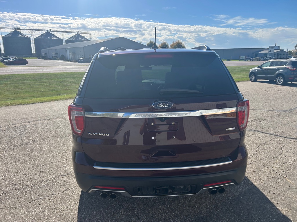 Photo 4 of this FORD EXPLORER
