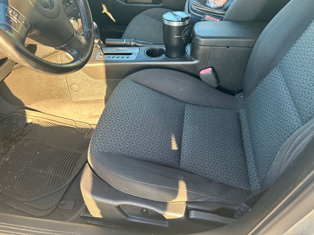 Photo 11 of this PONTIAC G6